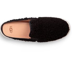 UGG size 9.5 women’s Black Luci Mule new in box